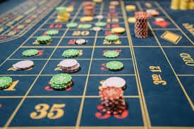 Antarmuka platform gudang4d menampilkan pasar sportsbook Liga 1 dan permainan live dealer